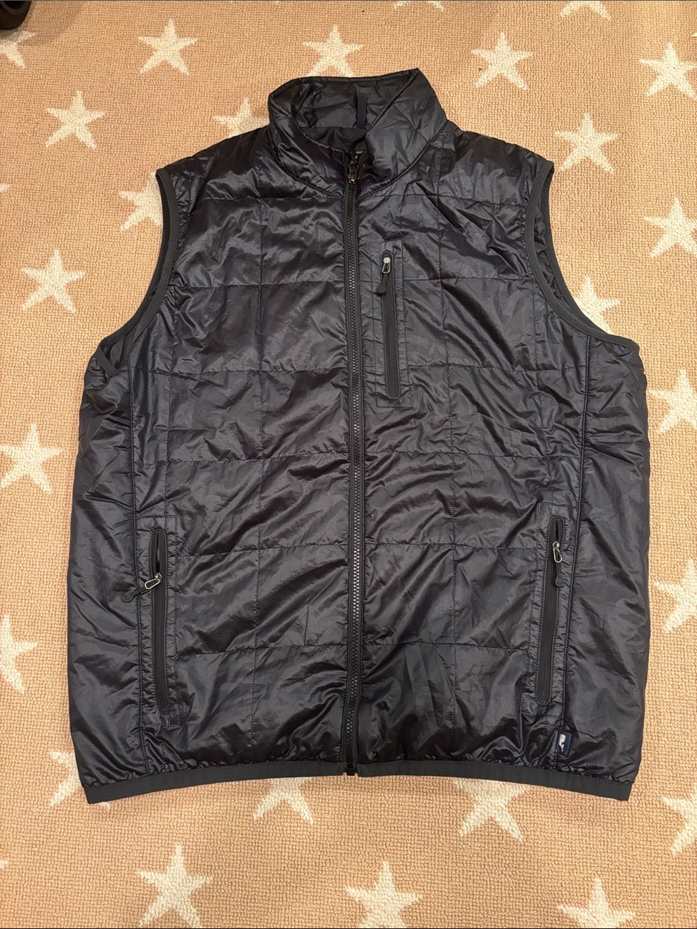 VINEYARD VINES Men's Black Quilted Lightweight Vest - Sleeveless Jacket